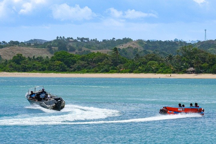 Parasailing & Paragliding in Fiji