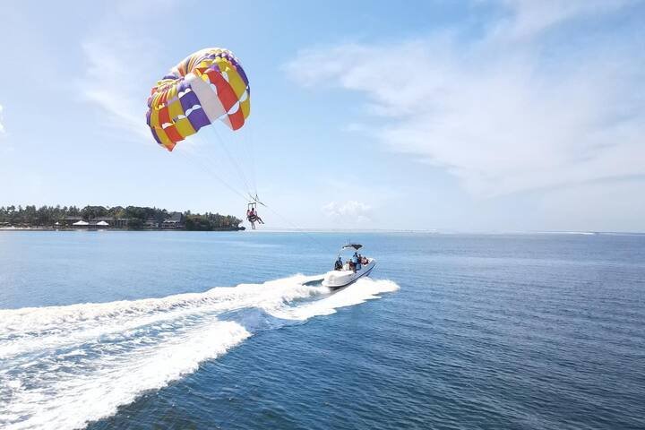 Parasailing & Paragliding in Fiji